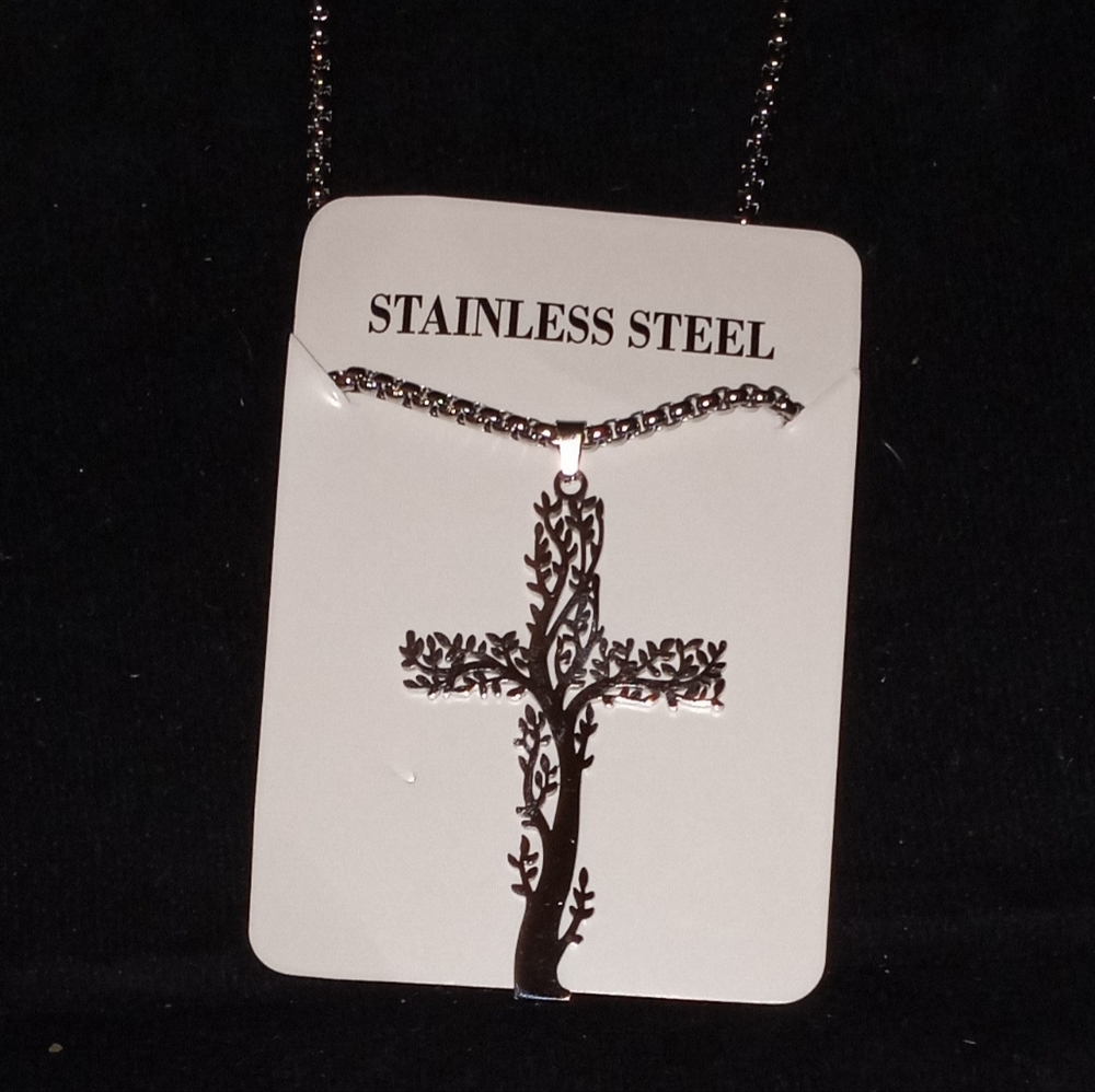 Beautiful tree of life comes with 12in love chain
